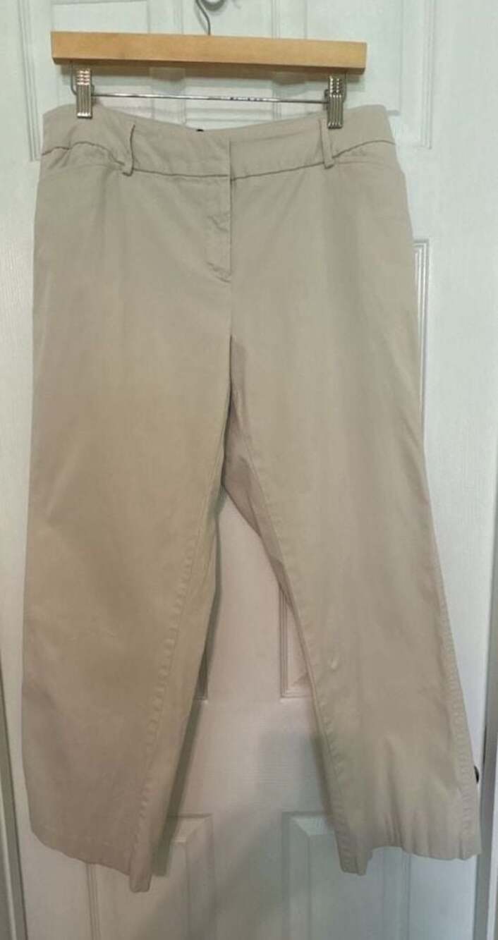 Preowned Venezia Petite Size 16 Khaki Tan Straight Leg Cropped Chino Pants
